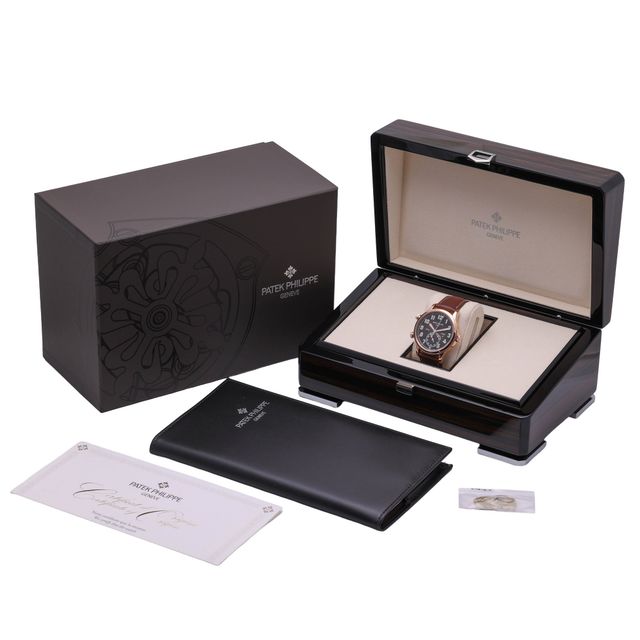 Patek Philippe Complications 5524R-001 Image 6